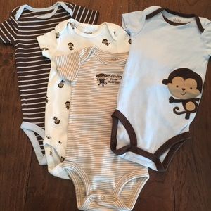 Carter’s 3-6 mo Monkey Onesie set